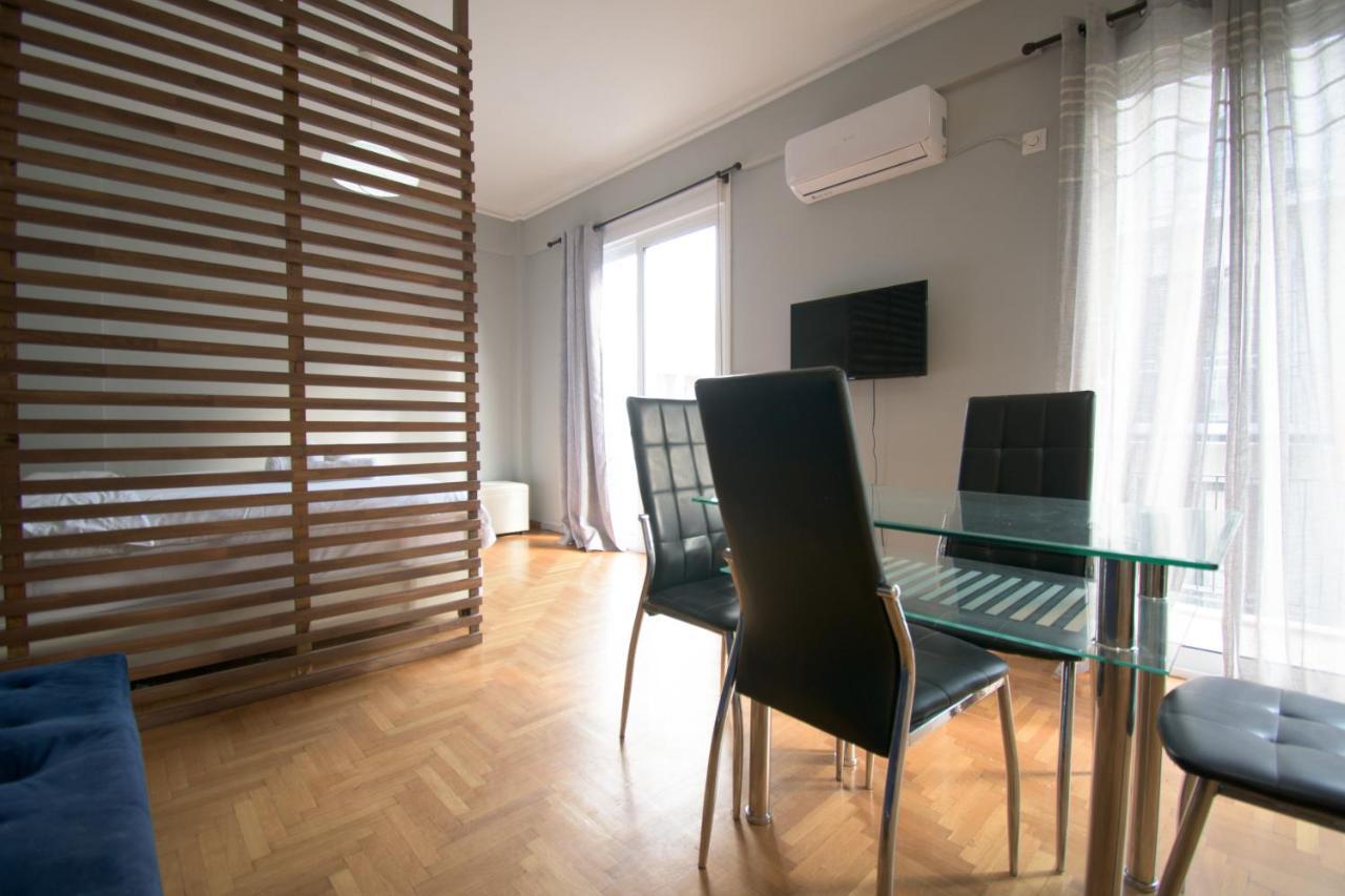 Central Cozy Flat ! Apartman Athén Kültér fotó